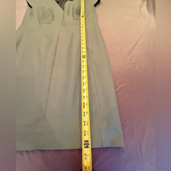 Akris Cotton/Silk Blend Olive Green V neck Shift Dress Size 10 MSRP $2960 - Picture 11 of 16